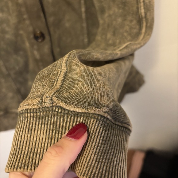 PILCRO Relaxed Distressed Shirt Jacket Shacket Green XS Anthropologie - DESC - Picture 4 of 10